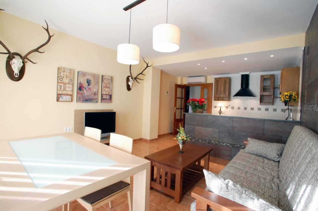 Apartamentos Hotel 77 Ayora 外观 照片