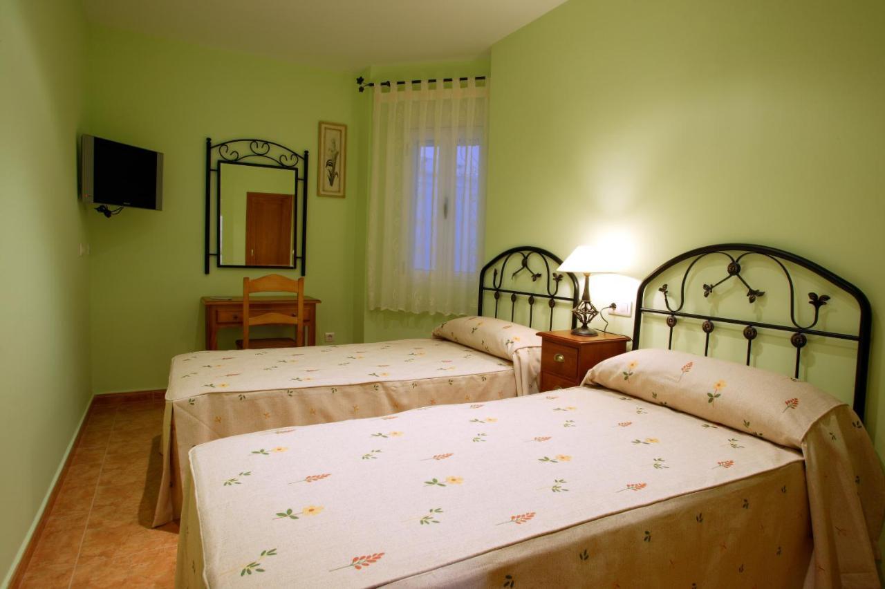 Apartamentos Hotel 77 Ayora 外观 照片