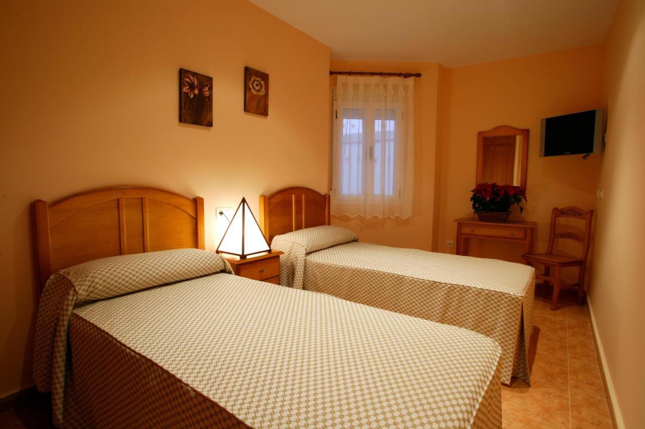 Apartamentos Hotel 77 Ayora 外观 照片